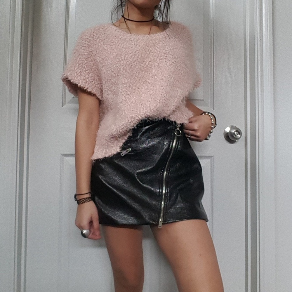Cropped fuzzy top